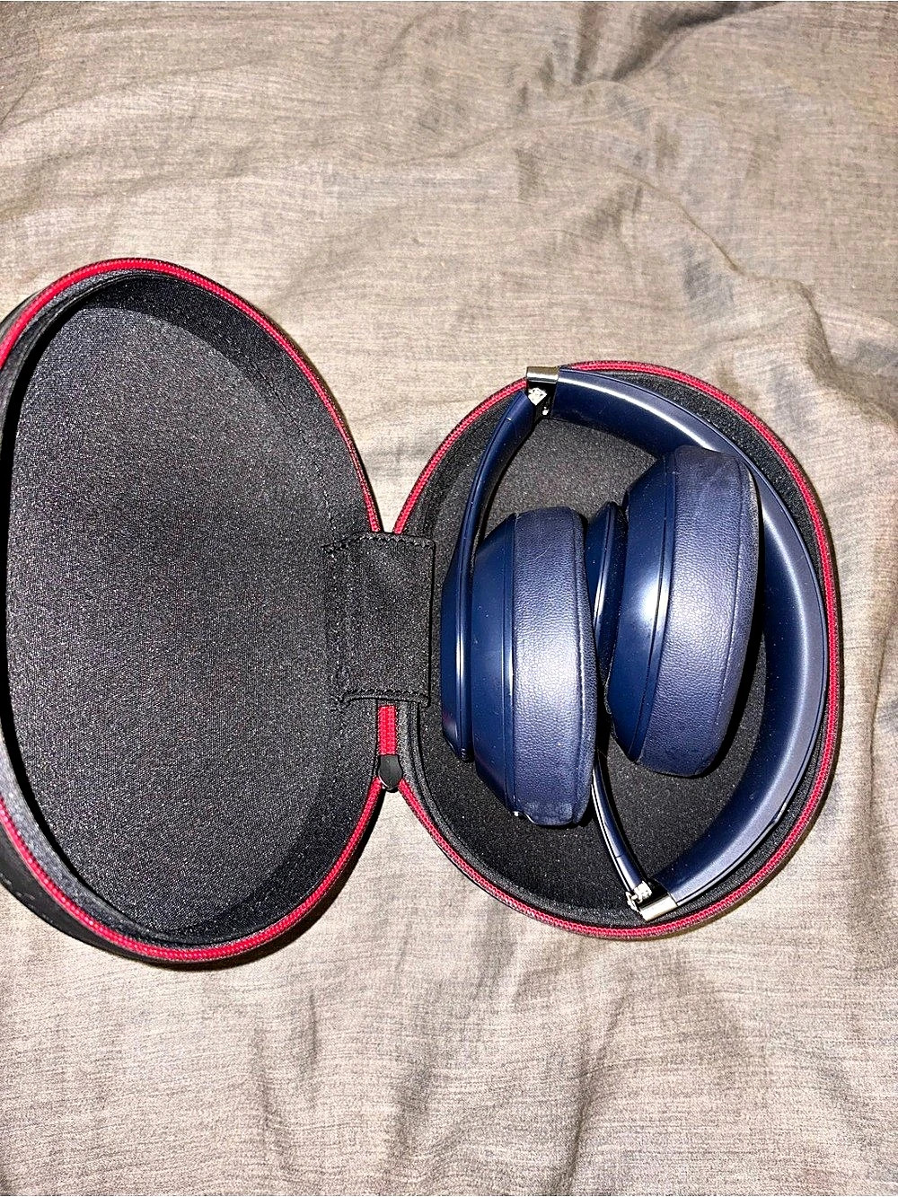 Beats Studio3 - Picture 2 of 6